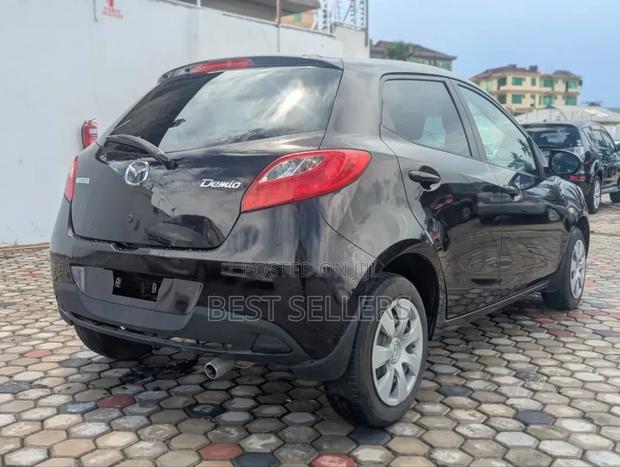 Mazda Demio 2010 Black