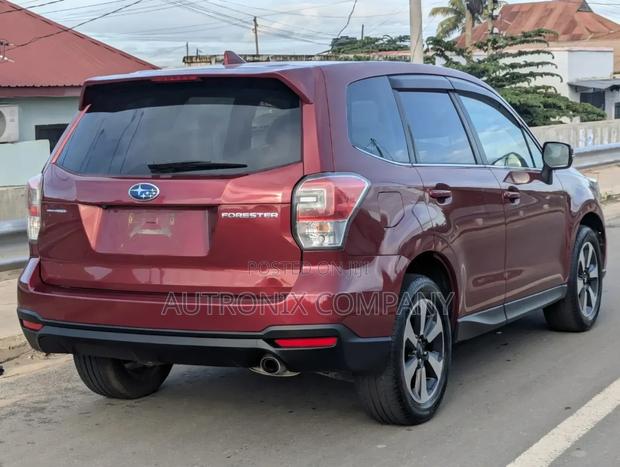 Subaru Forester 2.5i Limited AWD 2016 Red