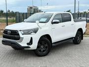 Toyota Hilux 2022 Off white for sale