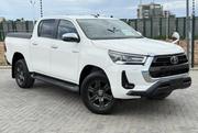 Toyota Hilux 2022 Pearl for sale