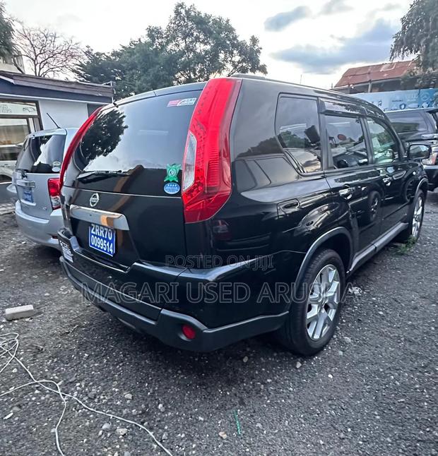 Nissan X-Trail 2011 Black
