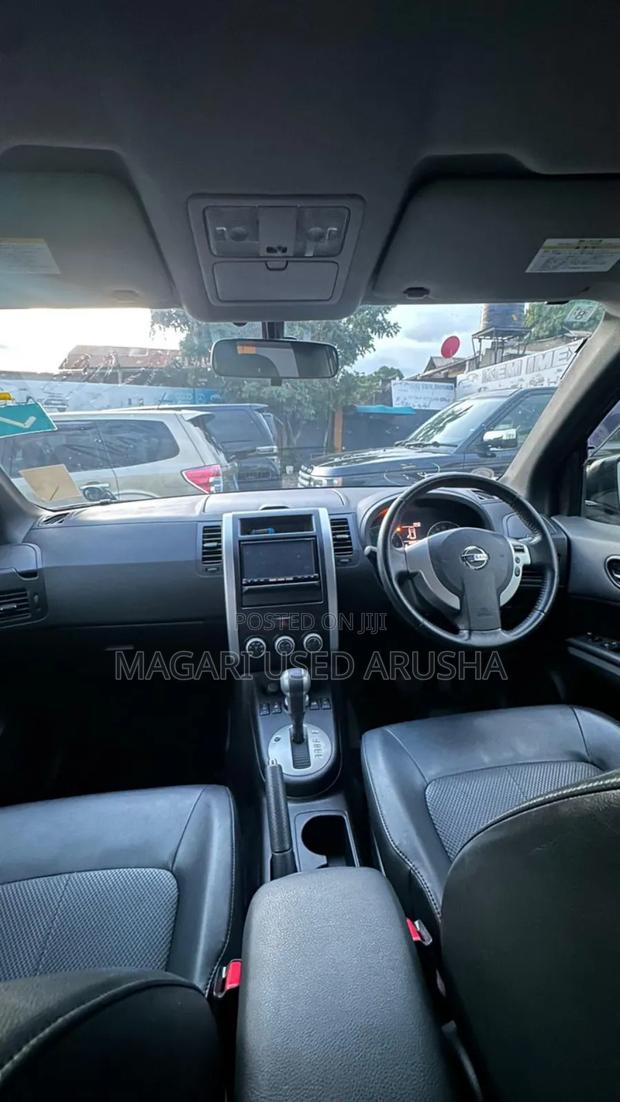 Nissan X-Trail 2011 Black