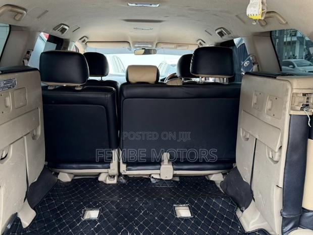 Toyota Land Cruiser 2012 Gray