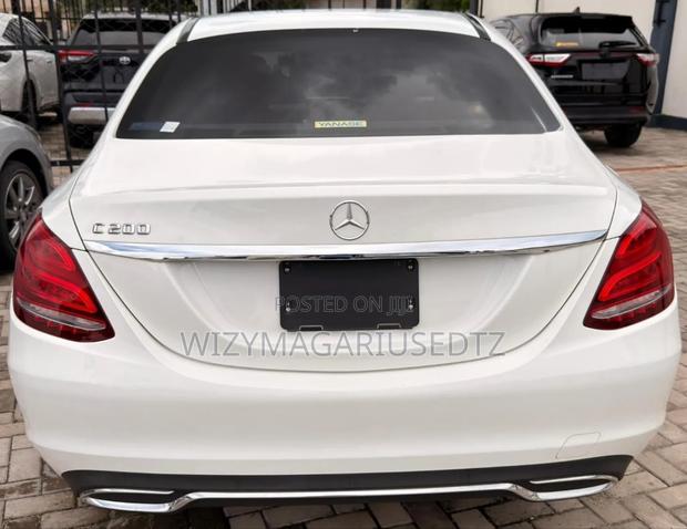 Mercedes-Benz C200 2014 White