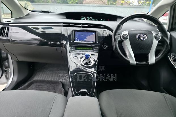 Toyota Prius 2010 Silver