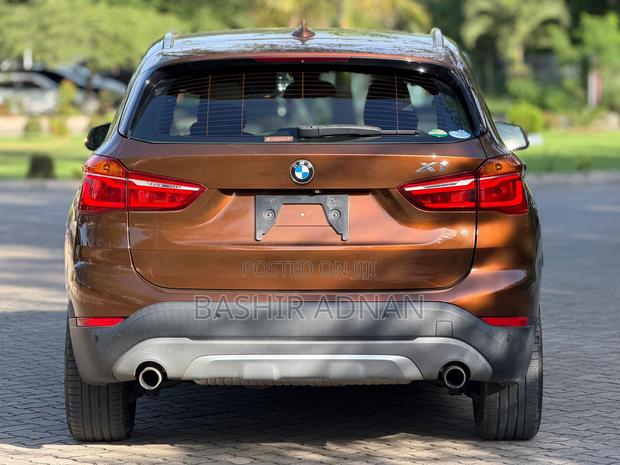 BMW X1 xDrive28i AWD 2016 Brown