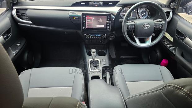 Toyota Hilux Revo Double Cab Deisel 2.8 AWD 2021 Gray