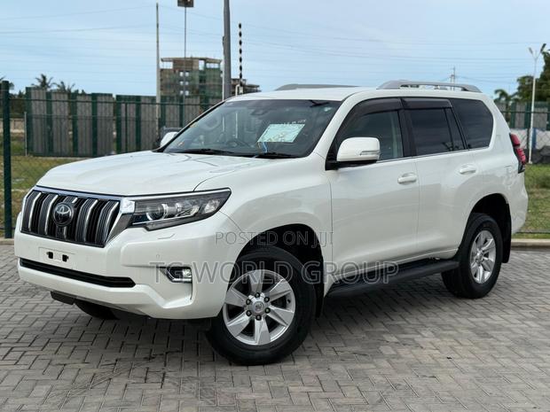 Toyota Land Cruiser Prado 2.8 2020 White