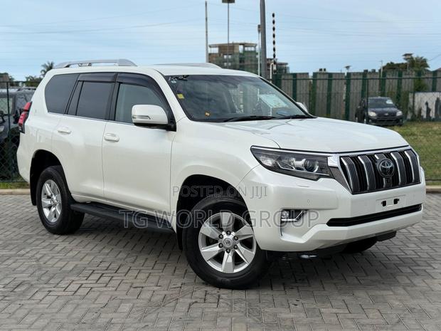 Toyota Land Cruiser Prado 2.8 2020 White