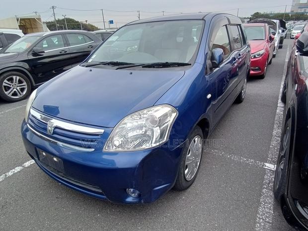 Toyota Raum 2009 Blue