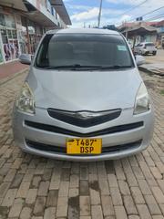 Toyota Ractis 2009 Silver for sale