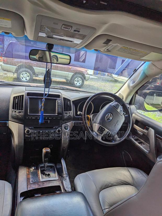 Toyota Land Cruiser 2009 Maroon