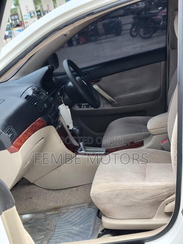 Toyota Premio 2005 White