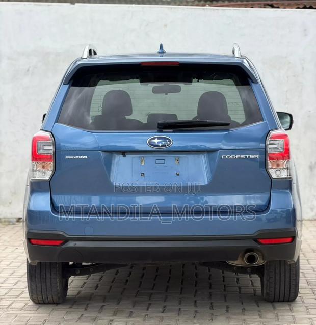 Subaru Forester 2.5i Limited PZEV 4dr SUV AWD (2.5L 4cyl CVT) 2014 Blue
