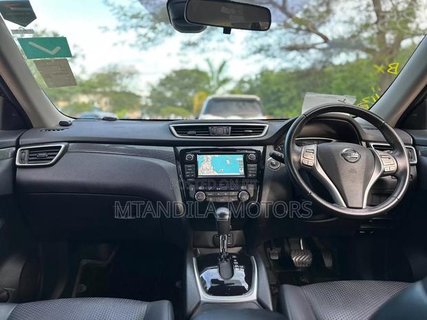 Nissan X-Trail 2.0 Petrol AWD 2015 Black