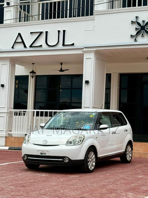 Mazda Verisa 2008 White
