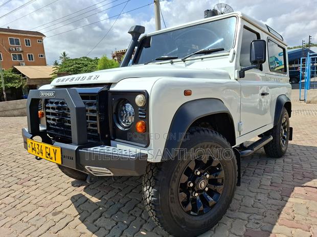 Land Rover Defender 2015 White