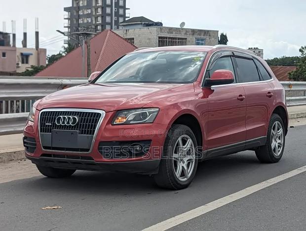 Audi Q5 2.0 TDi Quattro 2009 Maroon