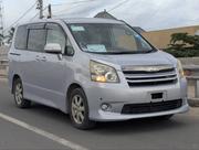 Toyota Noah 2.0 143hp AWD (8 Seater) 2008 Silver for sale