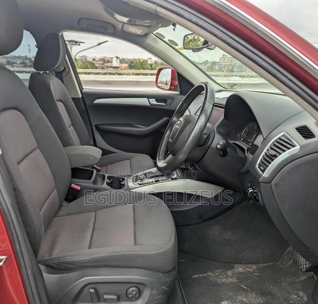 Audi Q5 2009 Red