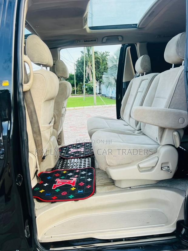 Toyota Alphard 2006 Black