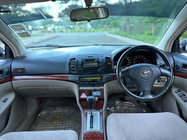 Toyota Premio 2006 Silver