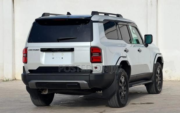 Toyota Land Cruiser 2024 White