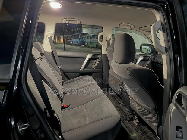 Toyota Land Cruiser Prado 2.8 2020 Black