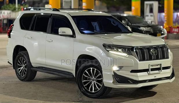 Toyota Land Cruiser 2019 White