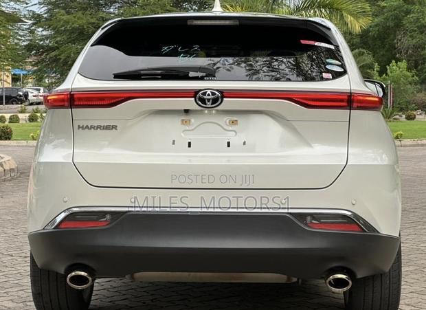 Toyota Harrier 2020 White