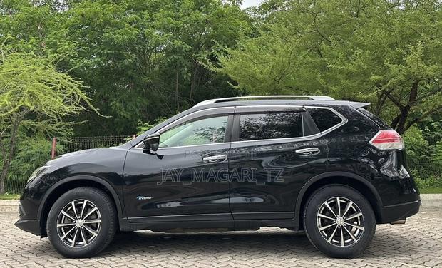 Nissan X-Trail 2016 Black