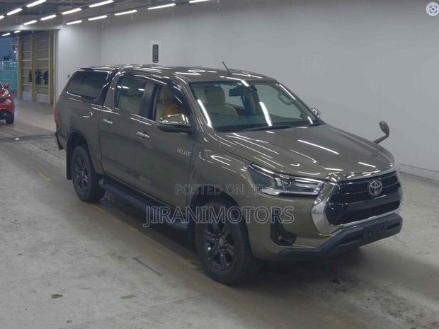 Toyota Hilux Revo Double Cab Deisel 2.4 AWD 2021 Gray