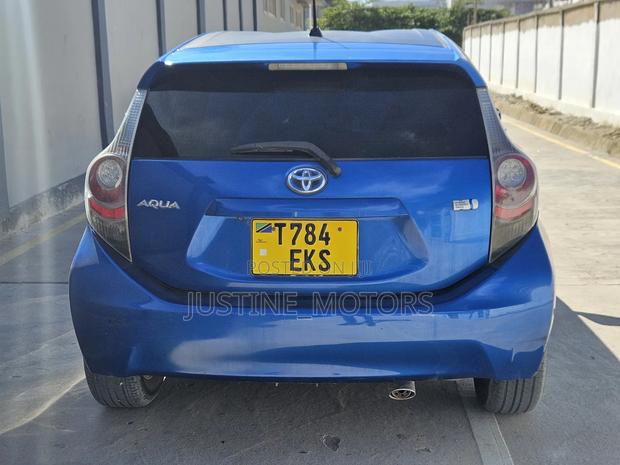 Toyota Aqua 2014 Blue