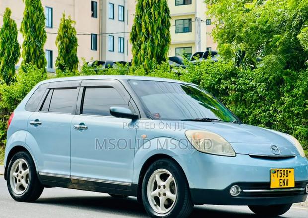 Mazda Verisa 2008 Blue
