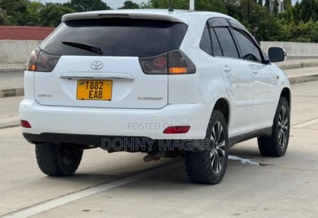 Toyota Harrier 2.4 2008 White