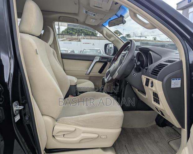 Toyota Land Cruiser Prado 2.8 2017 Matt Black