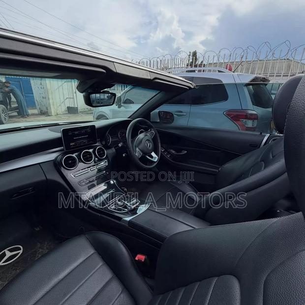 Mercedes-Benz C-Class C 200 (A205) 2017 White