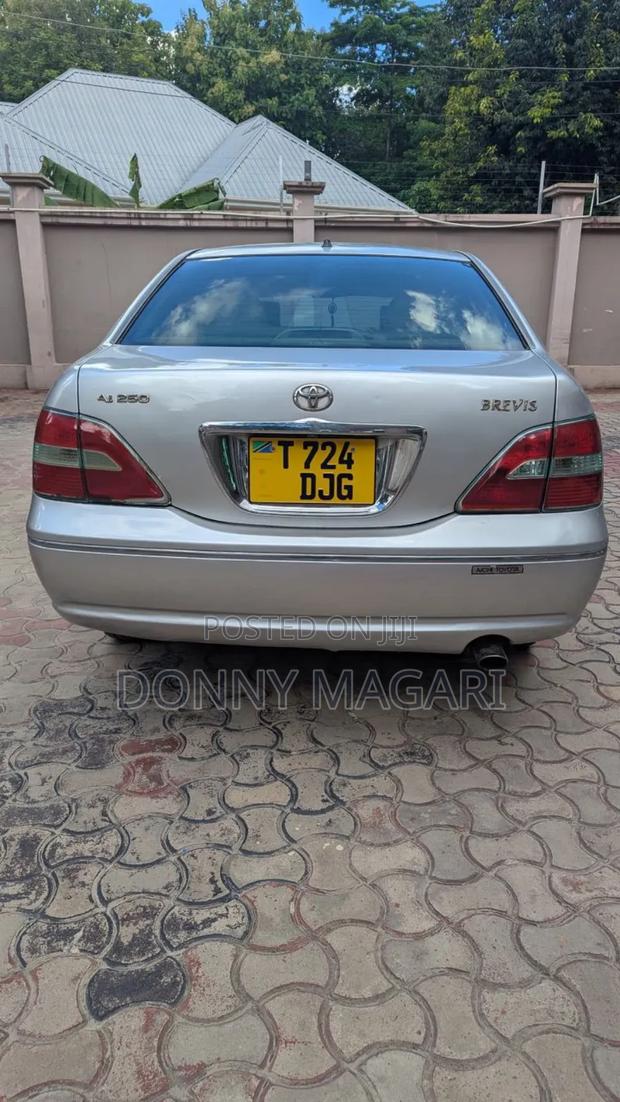 Toyota Brevis 2004 Silver