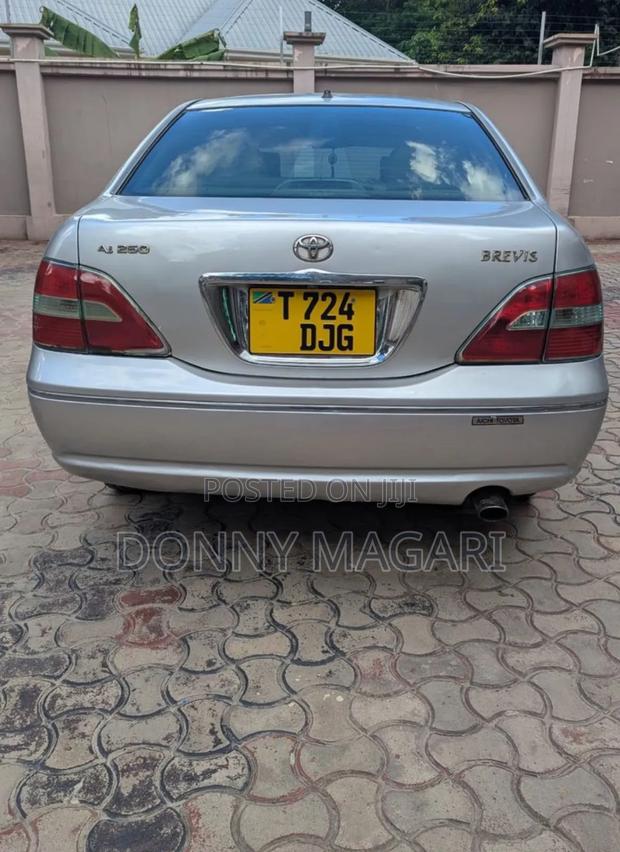 Toyota Brevis 2004 Silver
