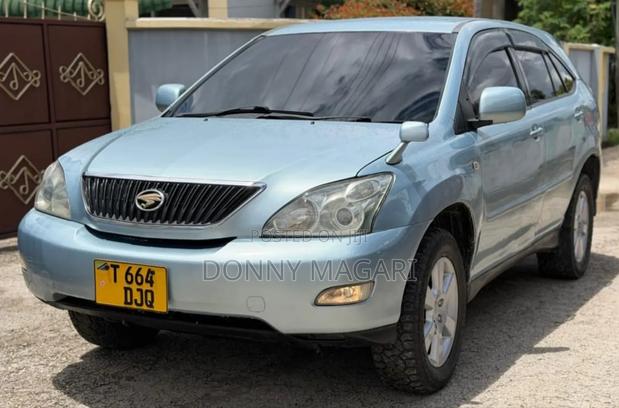 Toyota Harrier 2005 Blue
