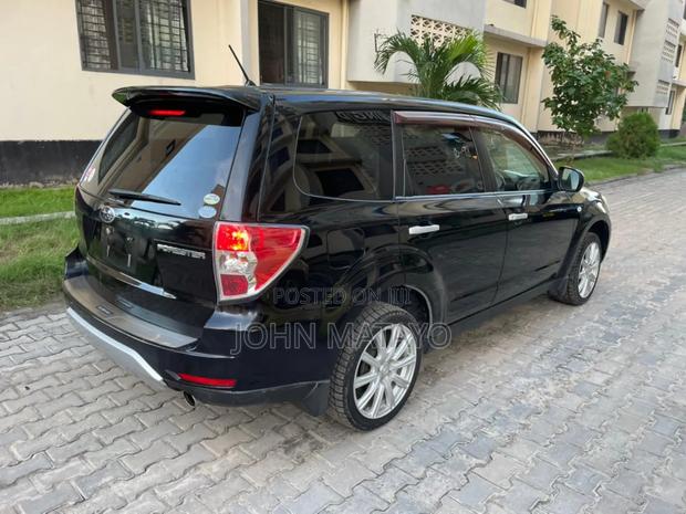 Subaru Forester 2011 Black