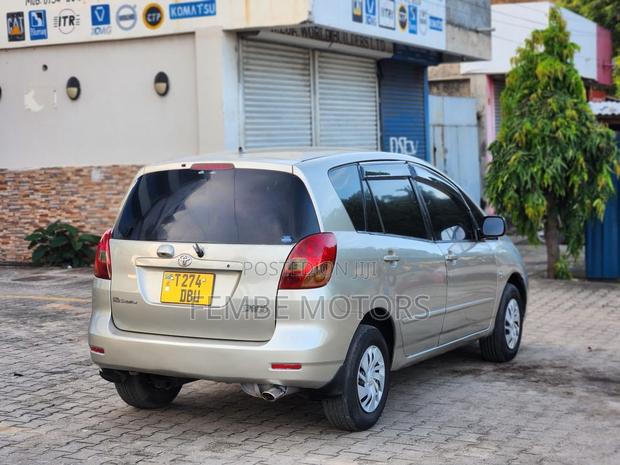 Toyota Corolla Spacio 2005 Silver