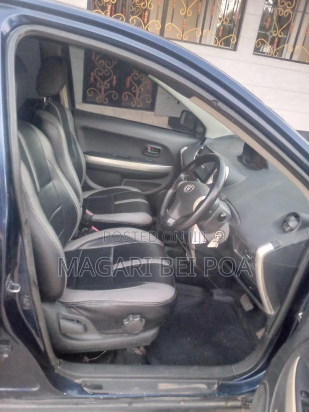 Toyota IST 2005 Black
