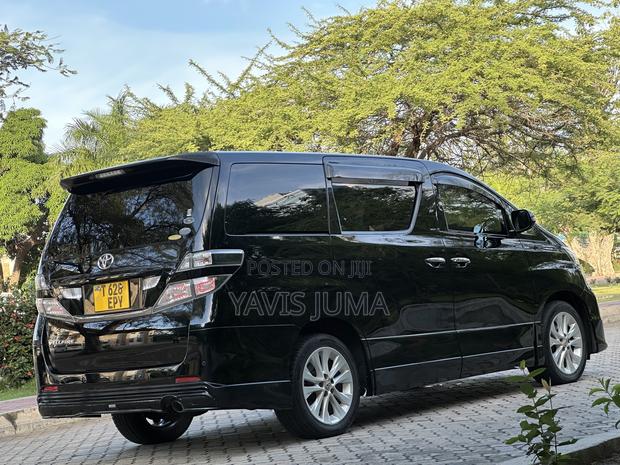 Toyota Alphard 2010 Black