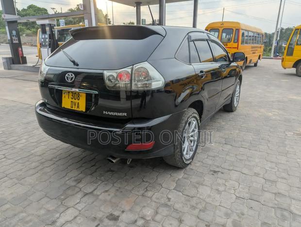 Toyota Harrier 2006 Black