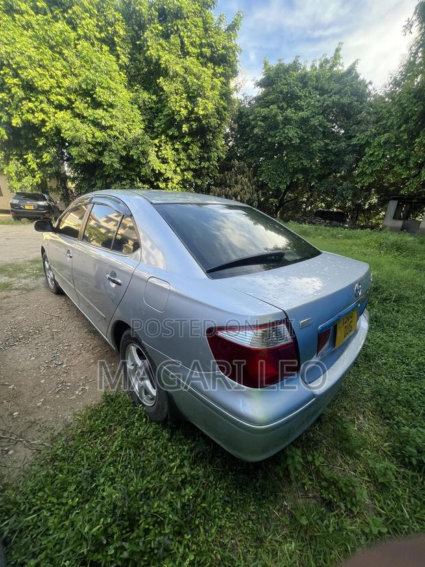 Toyota Premio 2005 Silver