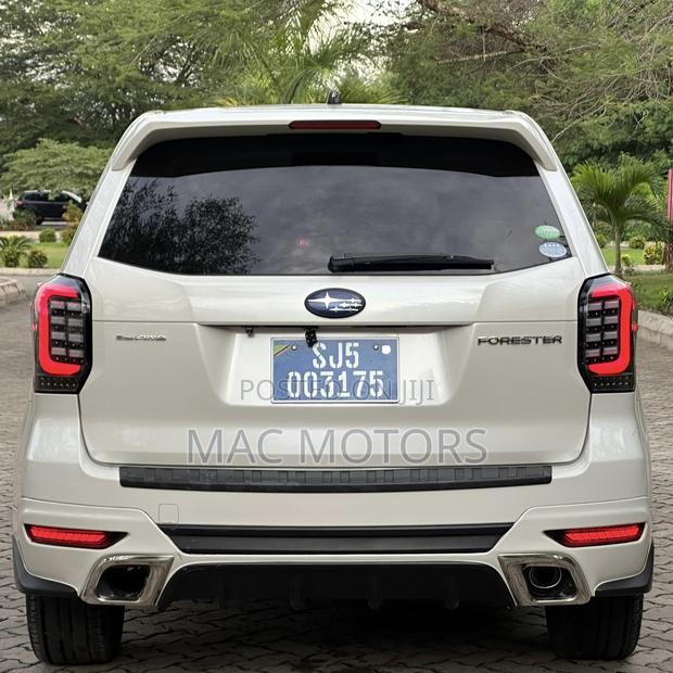 Subaru Forester 2013 White