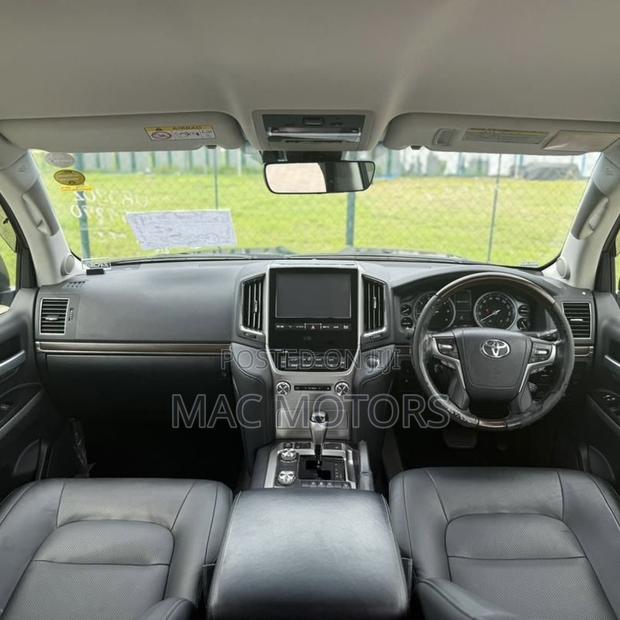 Toyota Land Cruiser 2017 Black