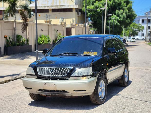 Toyota Harrier 2002 Black