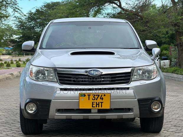 Subaru Forester 2.0D X 2010 Silver